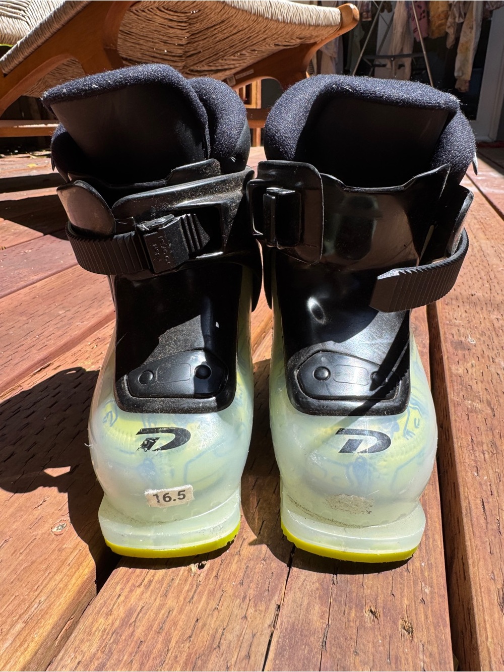 Kids Translucent Menace Dalbello Ski Boots (size 16.5 = toddler girl 9)
